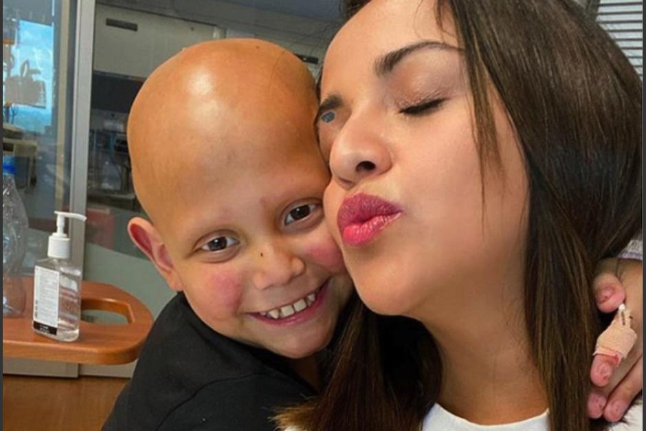 La peque&ntilde;a se recuper&oacute; de Covid-19. (Foto: Instagram)