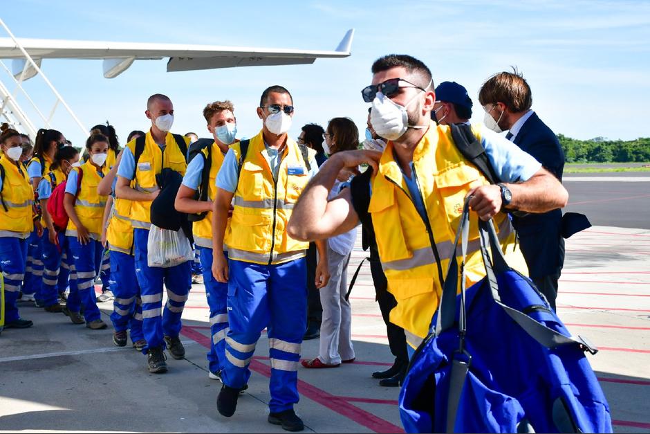 Los profesionales de la salud esperan brindar apoyo a la lucha contra el coronavirus en El Salvador. (Foto: Secretar&iacute;a de Prensa Presidencial El Salvador)