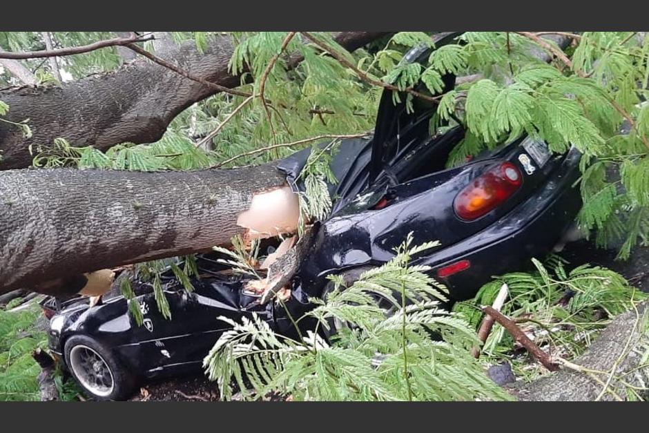 Las autoridades piden a la población tener precaución debido a la saturación de los suelos por las lluvias de los últimos días. (Foto: Conred)