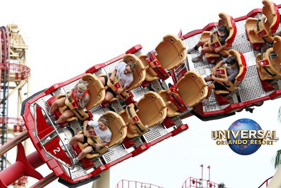 Todos deben portar mascarilla en el Parque Temático (Imagen con fotografía de AFP)