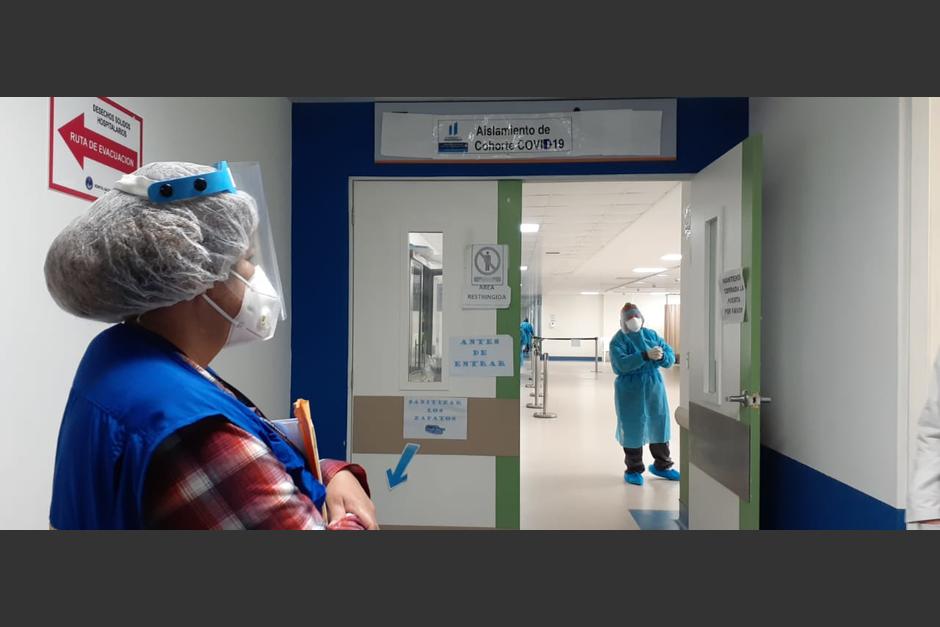 Gran parte del personal que labora en el Hospital de Especialidades de Villa Nueva est&aacute; en cuarentena. (Foto: PDH)