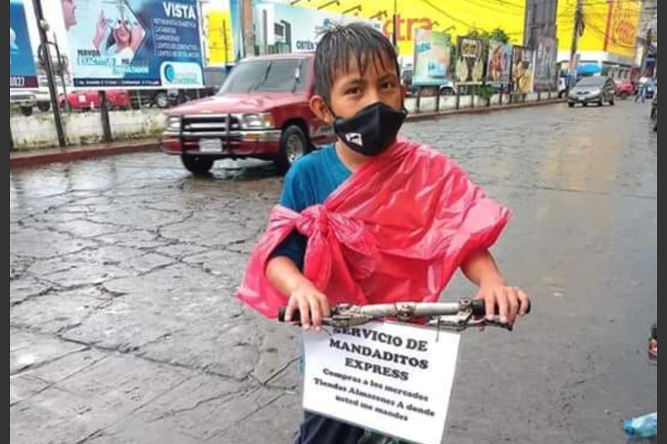 El menor decidió salir a la calle y ayudar a su familia. (Foto: captura pantalla)&nbsp;