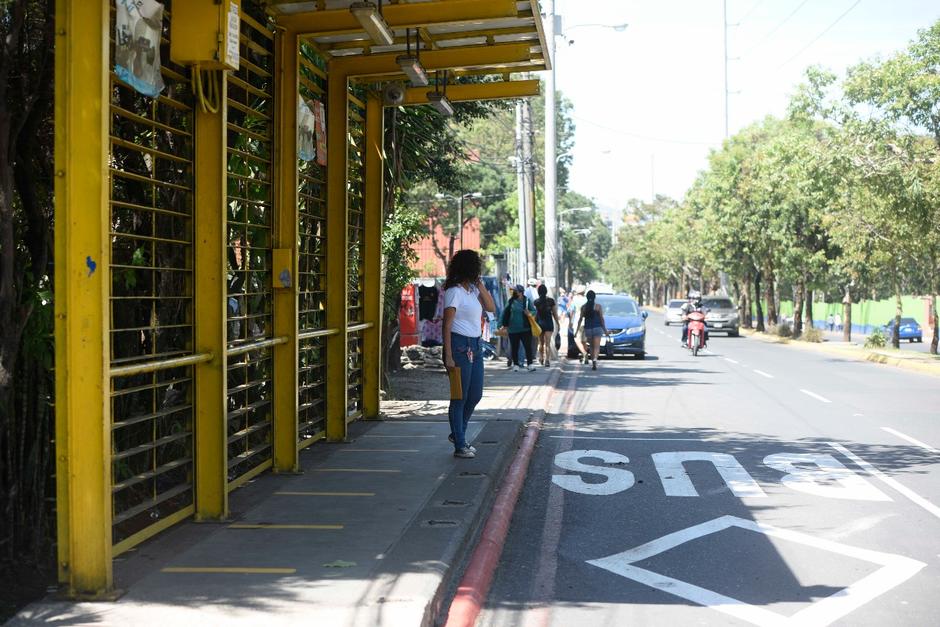 Algunas de la estaciones en el eje sur se encuentran listas para el ensayo. (Foto: Wilder L&oacute;pez/Soy502)