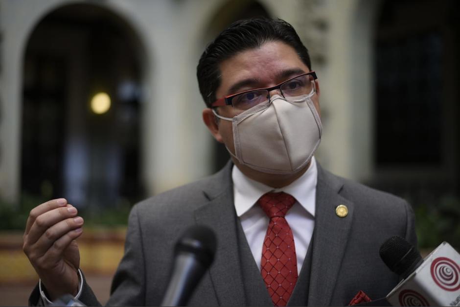 Carlos Sandoval deja la secretaría de Comunicación Social de la Presidencia y va a un viceministerio de Cultura. (Foto: Archivo/Soy502)