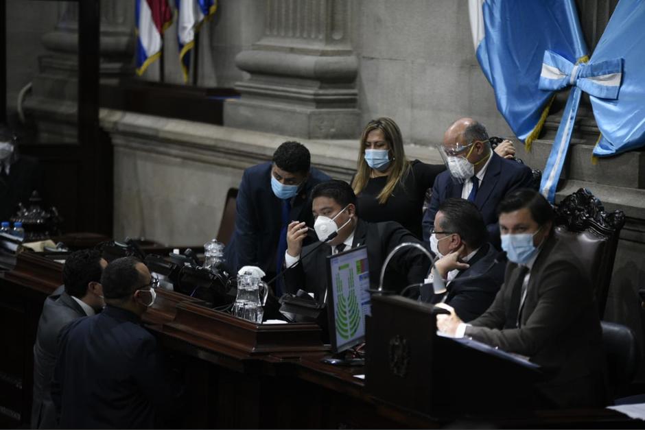 Los diputados determinaron que para cubrir este bono se le quiten recursos al Fondo de Protección del Empleo. (Foto: Wilder López/Soy502)