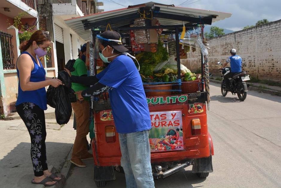 Amán Rivera diversificó su trabajo para lograr el sustento para su familia. (Foto: Nuestro Diario)