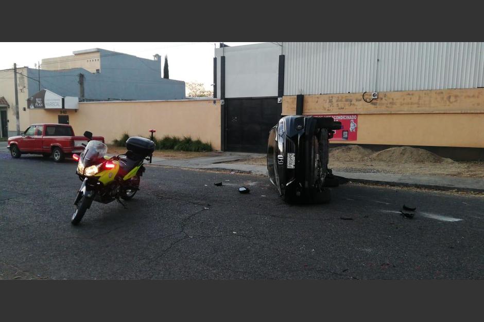 El accidente se report&oacute; en la zona 11 capitalina. (Foto: Amilcar Montejo/PMT)&nbsp;