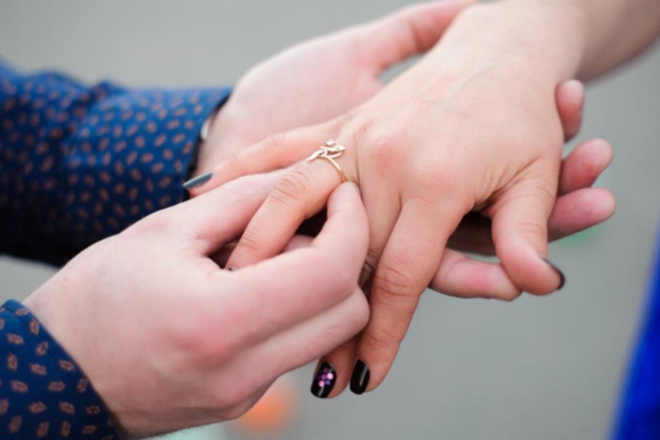 La pareja se reencontr&oacute; en la Fuerza A&eacute;rea Guatemalteca. (Foto: Freepik)&nbsp;