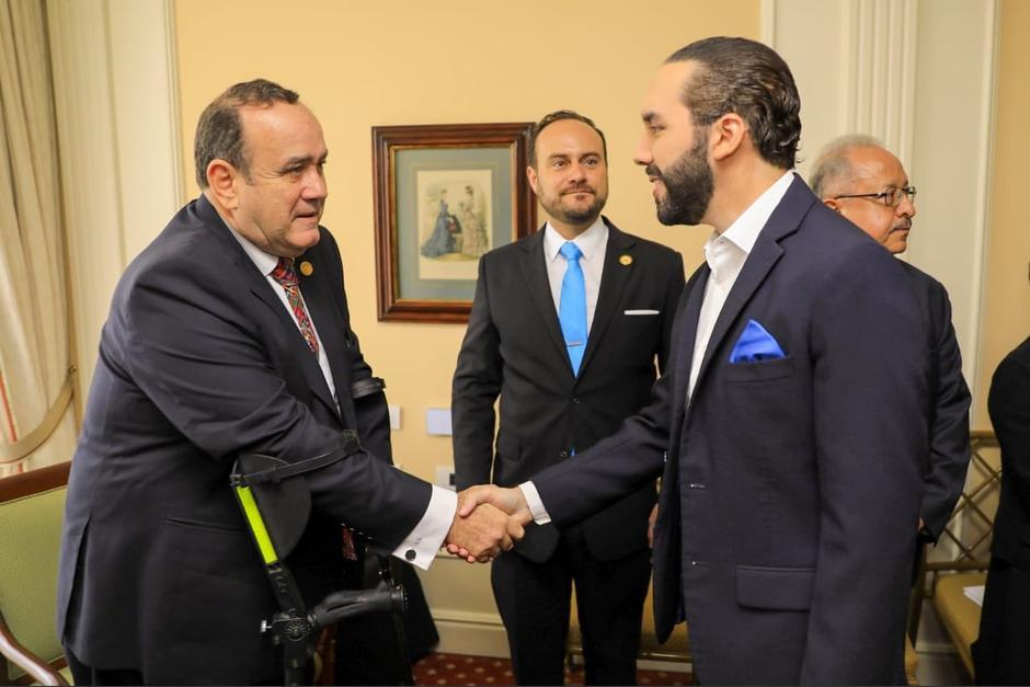 Los presidentes Alejandro Giammattei, de Guatemala; y Nayib Bukele, de El Salvador; han manifestado que tienen buena relación diplomática. (Foto: Archivo/Soy502)