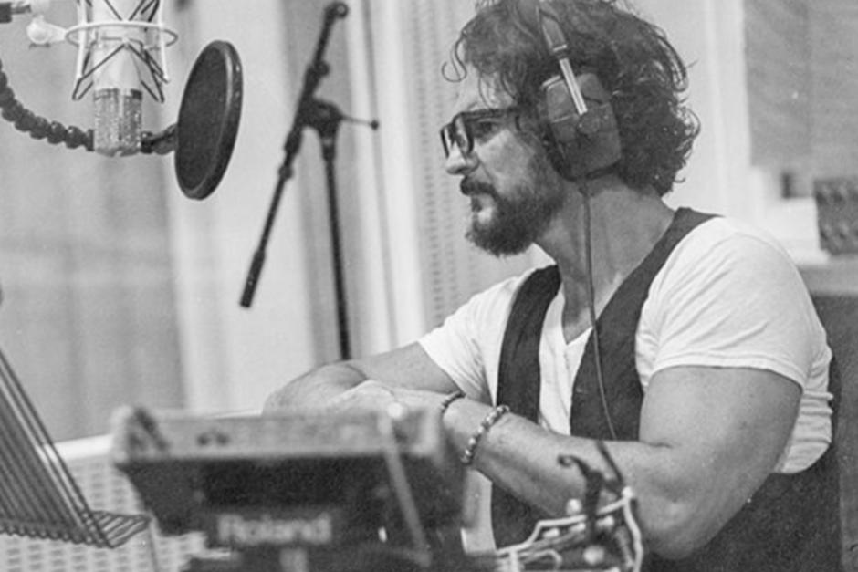 Este instrumento le recordó a Arjona los sonidos de su tierra. (Foto: Instagram)