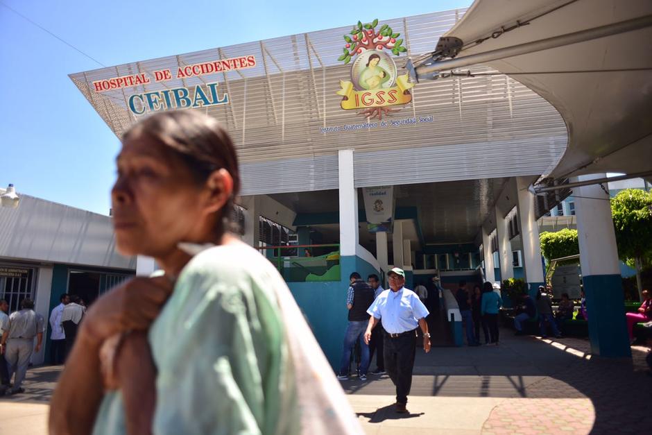 Giammattei propuso posponer el pago de la cuota patronal del IGSS durante la crisis. (Foto: Archivo/Soy502)