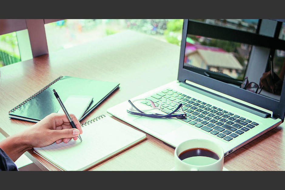 El Intecap ofrece varios cursos gratuitos en l&iacute;nea para que te quedes en casa. (Foto: Pixabay))