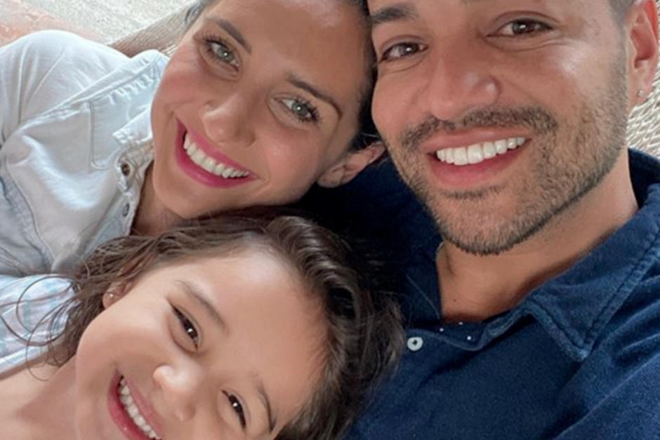 Pedro Cuevas y Florecita Cobi&aacute;n enviaron un poderoso mensaje a sus fans. (Foto: Instagram)&nbsp;