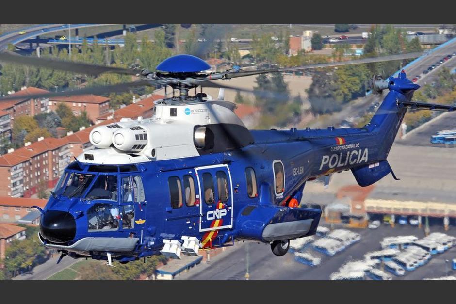 El aeronave encontró la fiesta y solicitó el apoyo de tierra para sancionar a los infractores. (Foto: La Vanguardia)