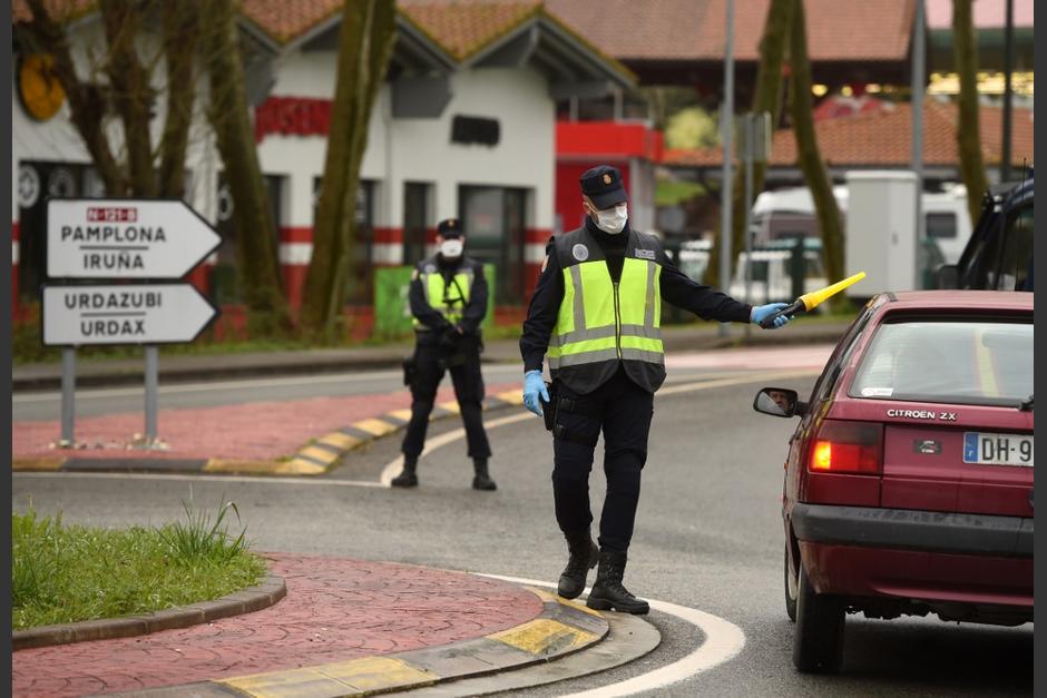 El incidente ha generado indignación por la broma pesada de la mujer, que ahora está infectada de coronavirus. (Foto: AFP)