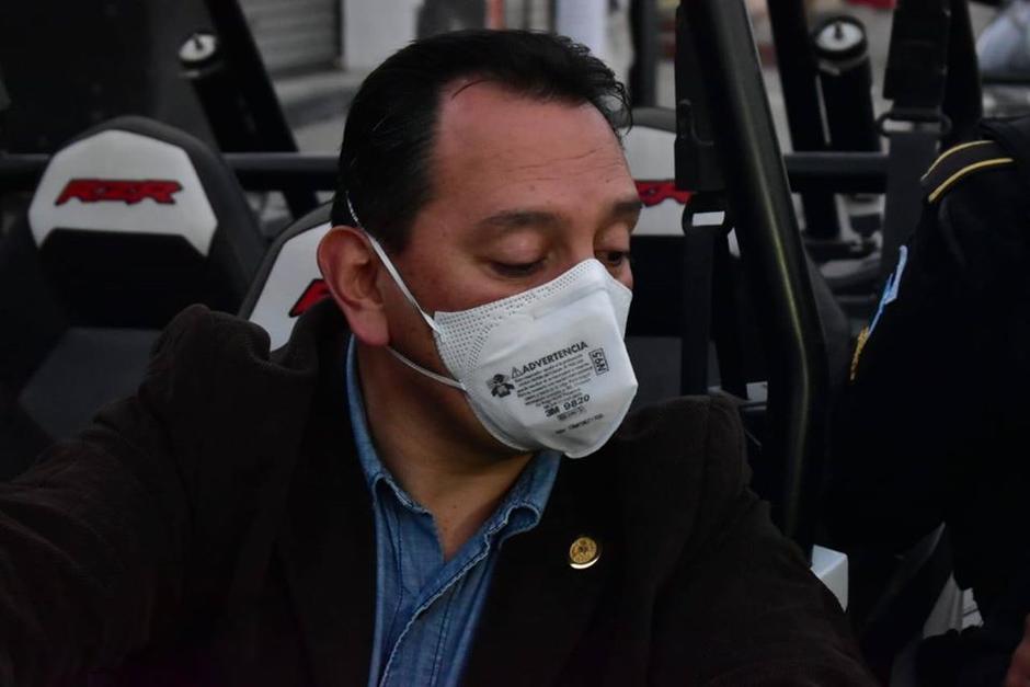 El diputado dijo estar fiscalizando las acciones del gobierno. (Foto: La Voz de Xela)&nbsp;