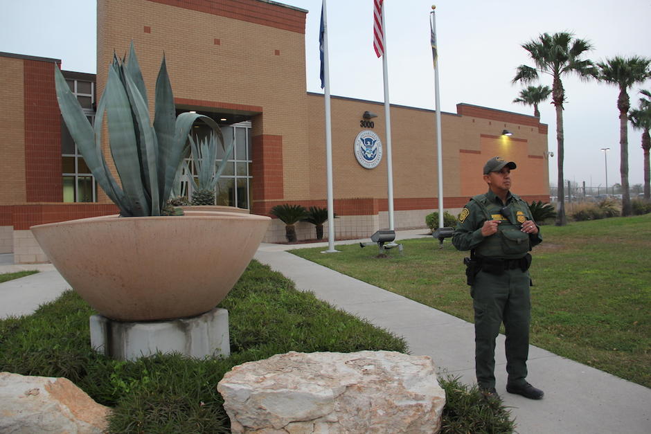 El ICE confirmó un caso positivo para Covid-19 en el centro de detención para migrantes ubicado en Bergen. (Foto: Jessica Gramajo/Soy502)