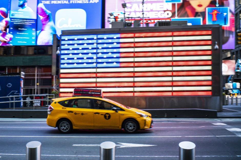 Estados Unidos empieza a sentir los efectos de la pandemia y la situación aún no ha llegado a su punto más alto. (Foto: AFP)