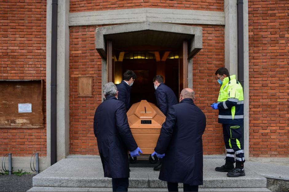 Italia aún considera que aún no ha llegado al pico de la enfermedad que ha creado una crisis en el país europeo. (Foto: AFP)