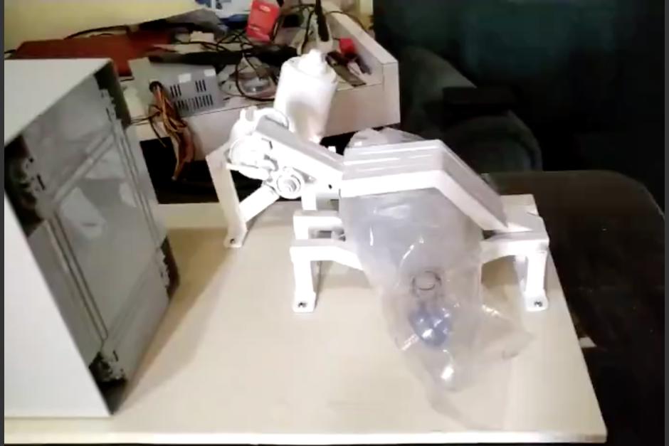 Estudiantes de la Usac están trabajando para producir ventiladores pulmonares de bajo costo y ayudar a los hospitales. (Foto: Captura de pantalla)