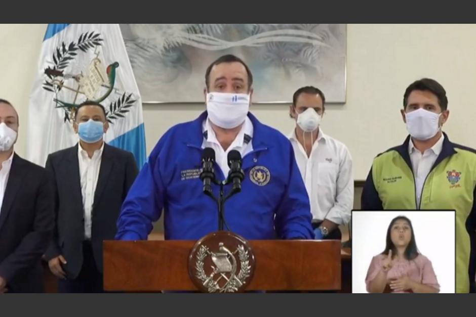 Alejandro Giammattei autoriza ela apertura de plazas comerciales. (Foto: Captura de pantalla)