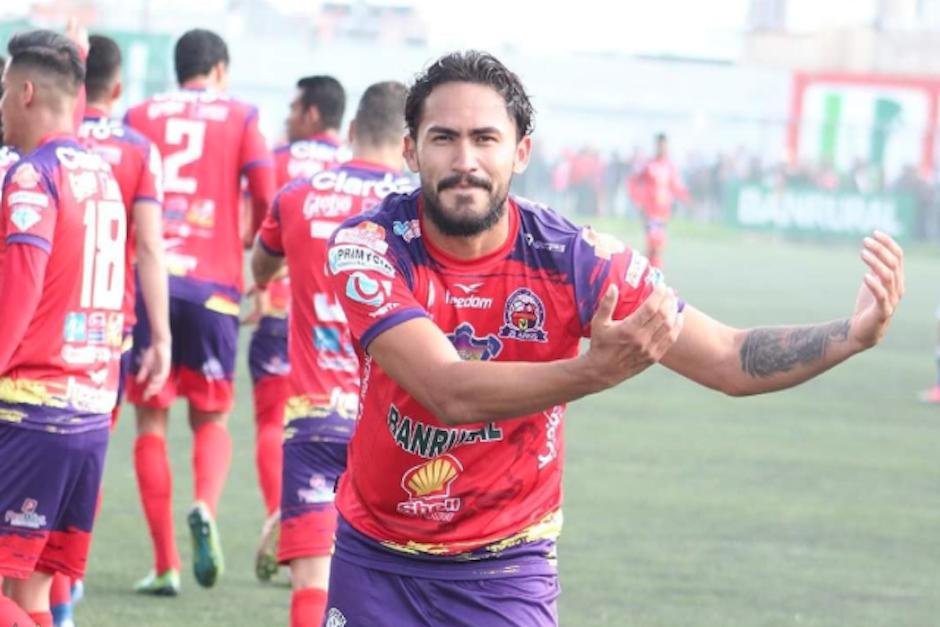 Los jugadores del Deportivo San Pedro Patrick Maia,&nbsp; y Leandro Rodríguez,&nbsp; emprendieron un negocio familiar debido a la pandemia&nbsp; del Coronavirus. (Foto: Twitter)