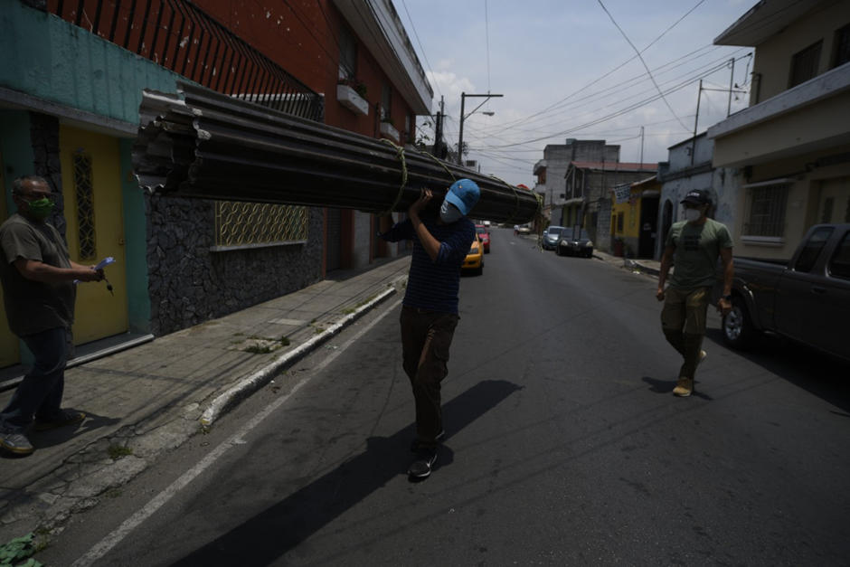 Los trabajadores suspendidos laboralmente fueron beneficiados con una cuota económica. (Foto: Wilder López/Soy502)&nbsp;