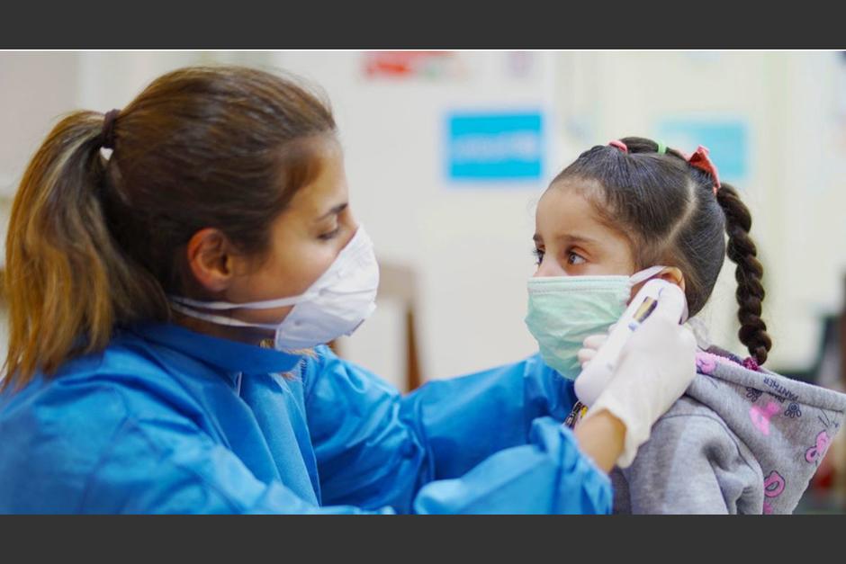 El coronavirus est&aacute; generando una extra&ntilde;a patolog&iacute;a en los ni&ntilde;os. (Foto: AFP)&nbsp;