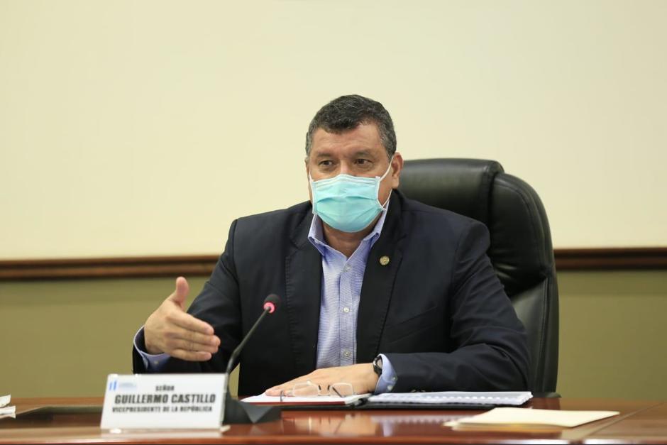 El vicepresidente dijo que la curva con picos altos seguirá por lo menos dos semanas. (Foto: AGN)&nbsp;