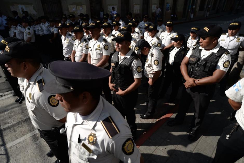 M&aacute;s de 300 agentes de la PNC se encuentran en cuarentena por sospechas de estar contagiados con Covid-19. (Foto: Archivo/Soy502)