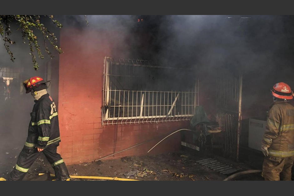 Los bomberos encontraron el cuerpo de la mujer luego de sofocar las llamas. (Foto:&nbsp;PAWSsion Project)
