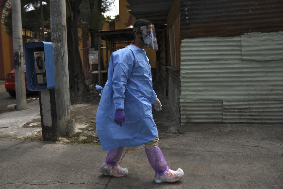 El Gobierno de Alejandro Giammattei oficializó la creación de la comisión para luchar contra el Covid-19. (Foto: Johan Ordóñez/AFP)&nbsp;