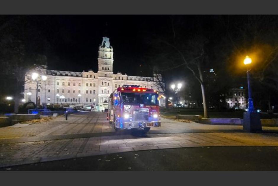 El sospechoso, un joven de unos 20 años, fue detenido y llevado a un hospital. (Foto: AFP)