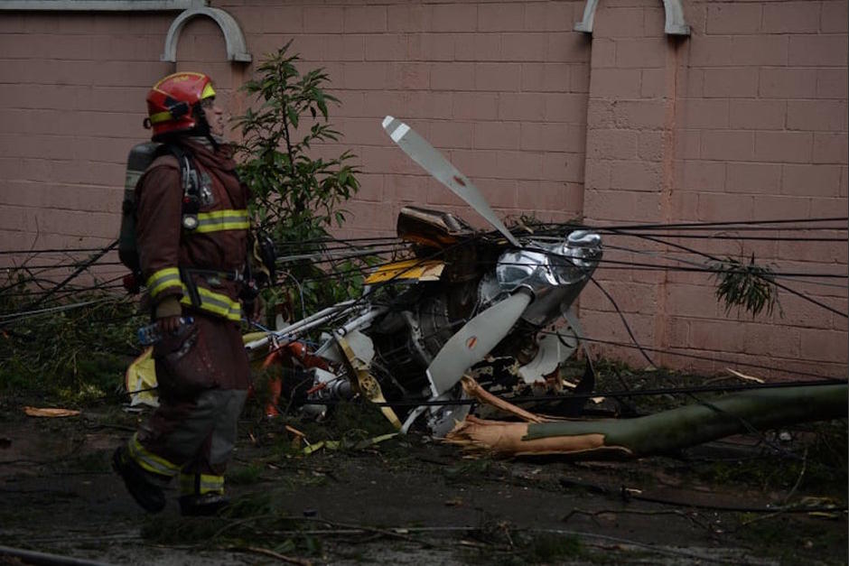 En redes comparten el momento en el que se desplomó la aeronave. (Foto: Wilder López/Soy502)