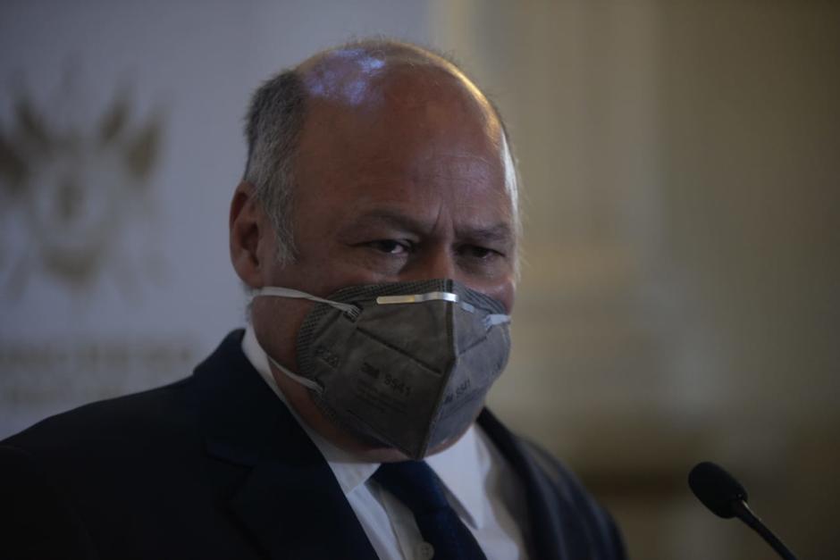 Reyes Lee reconoció que tres trabajadores del partido fueron beneficiados con el programa social. (Foto: Wilder López/Soy502)