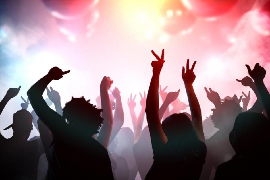 El Ministerio de Salud Pública y Asistencia Social de Guatemala llamó a la población a no realizar convivios para evitar contagios de Covid-19. (Foto: Shutterstock)&nbsp;