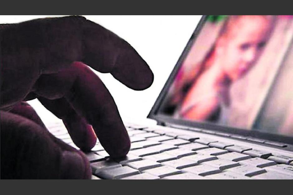 Una menor era obligada a enviar material de abuso infantil. (Foto: Infobae)