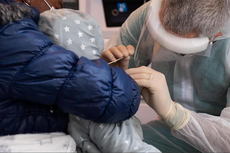 El gobierno de Austria realizar&aacute; pruebas masivas para salir pronto del confinamiento. (Foto: AFP)&nbsp;