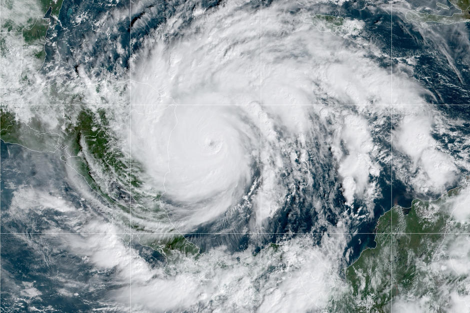 Actualmente Iota es huracán de categoría cinco y según el Insivumeh, este se degradará a depresión cuando toque tierra en Guatemala. (Foto: NHC/Noaa)
