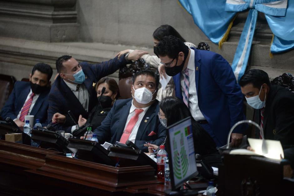 La UNE se&ntilde;al&oacute; que hubo anomal&iacute;as porque no se repartieron copias, previo a la aprobaci&oacute;n del Presupuesto. (Foto: Wilder L&oacute;pez/Soy502)