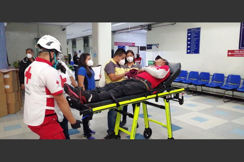 Al menos 12 personas fueron atendidas en el Hospital San Juan de Dios con intoxicación y golpes. (Foto: HGSJDD)