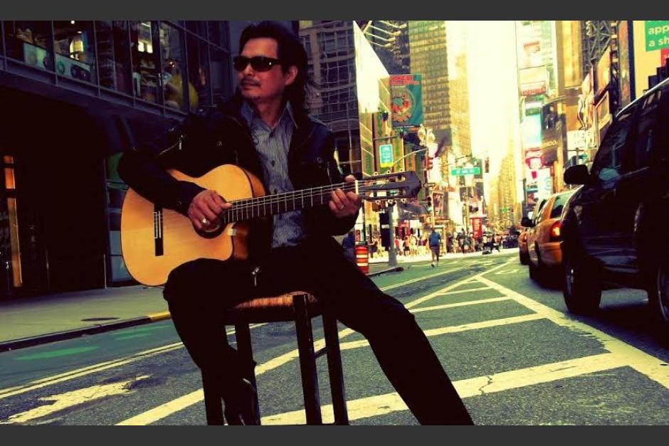 El compositor guatemalteco residente en Nueva York, Hector Manuel, creó una canción en honor a la jornada de protestas del 21 de noviembre. (Foto: Archivo/Soy502)