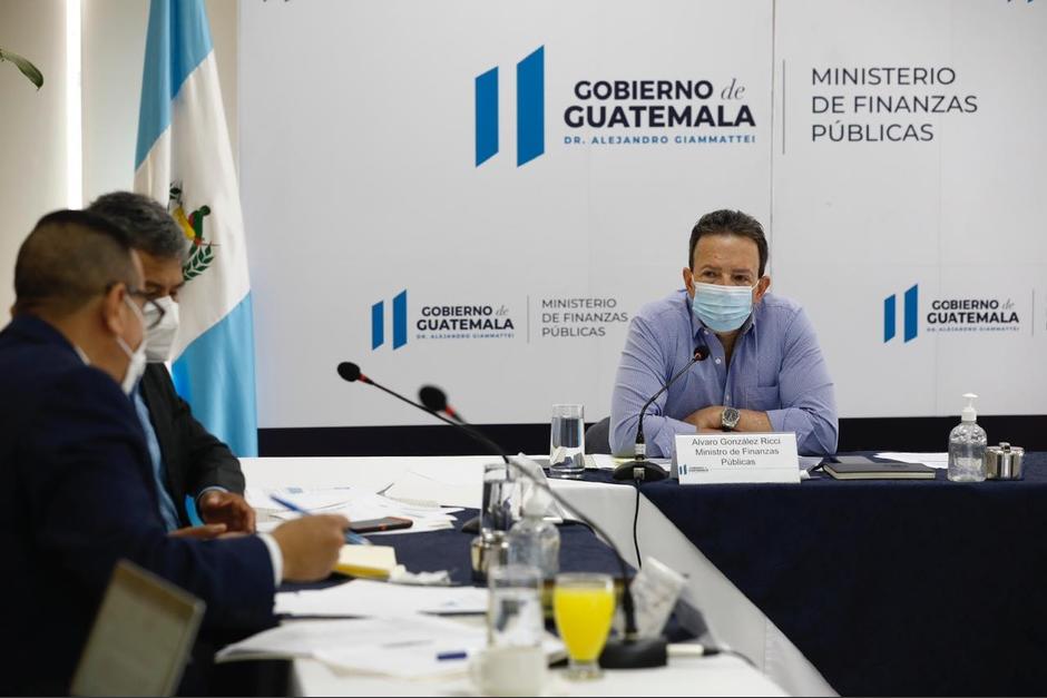 El ministro dijo que presentó una denuncia ante el MP para que se investigue el supuesto montaje. (Foto: Ministerio de Finanzas)