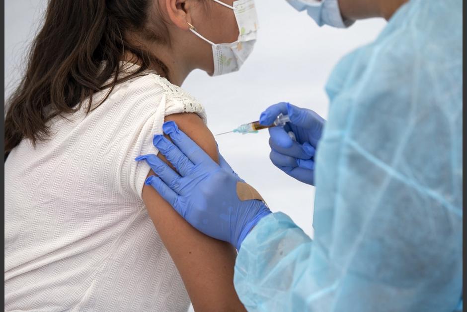 No hay fecha segura para que las vacunas contra el Covid-19 lleguen a Guatemala. (Foto: archivo/AFP)&nbsp;