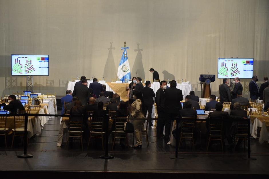 Los diputados cambiaron de sede para sus sesiones debido a los daños que sufrió el Congreso. (Foto: Wilder López/Soy502)