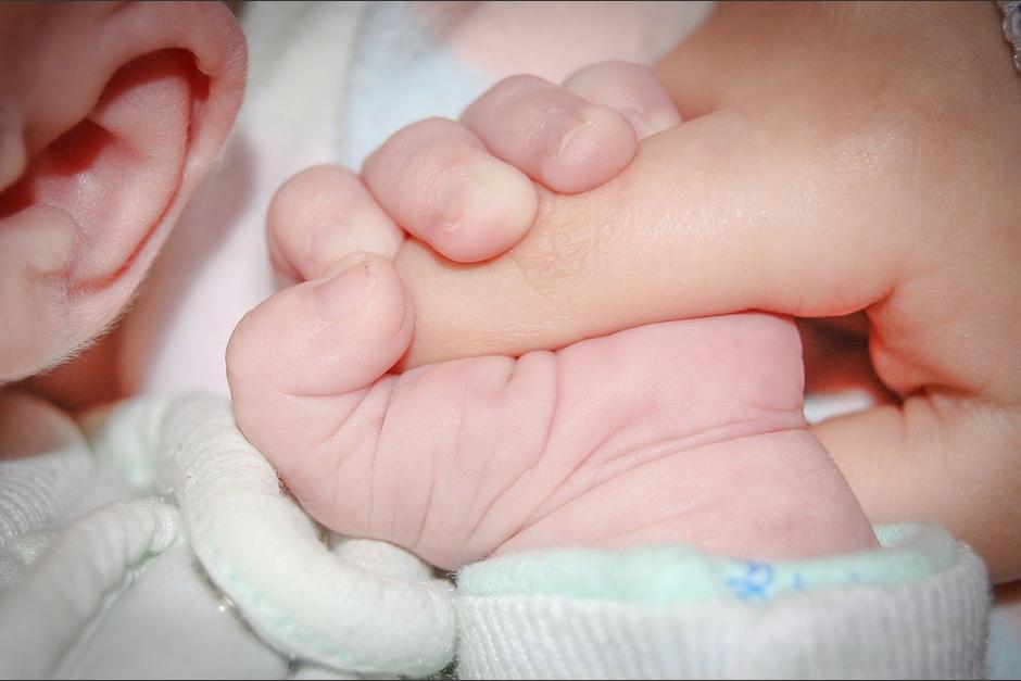 La mujer enfermó de coronavirus durante el embarazo, pero su bebé nació libre del virus. (Foto ilustrativa: Pixabay)