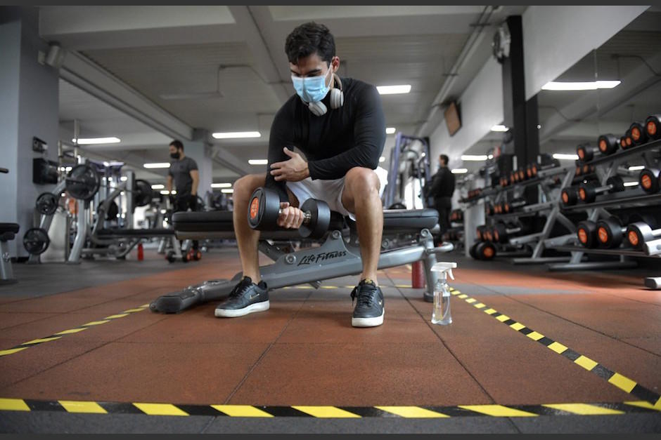 El Gobierno dio a conocer las nuevas disposiciones para entrenar en gimnasios. (Foto: AFP)