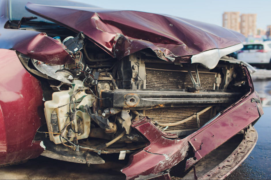 Una persona falleció y varias personas quedaron heridas la noche del sábado. (Foto ilustrativa/Freepik)