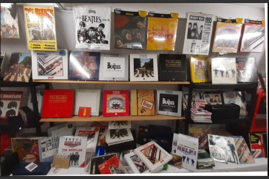 Algunos de los objetos corresponde a la banda The Beatles y que se subastar&aacute;n en los pr&oacute;ximos d&iacute;as. (Foto: The Sun)