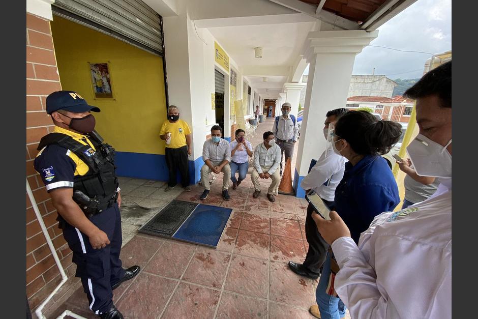 El alcalde de Santa Catarina Pinula señaló a los diputados de hacer una concentración política. (Foto: Bancada Semilla)